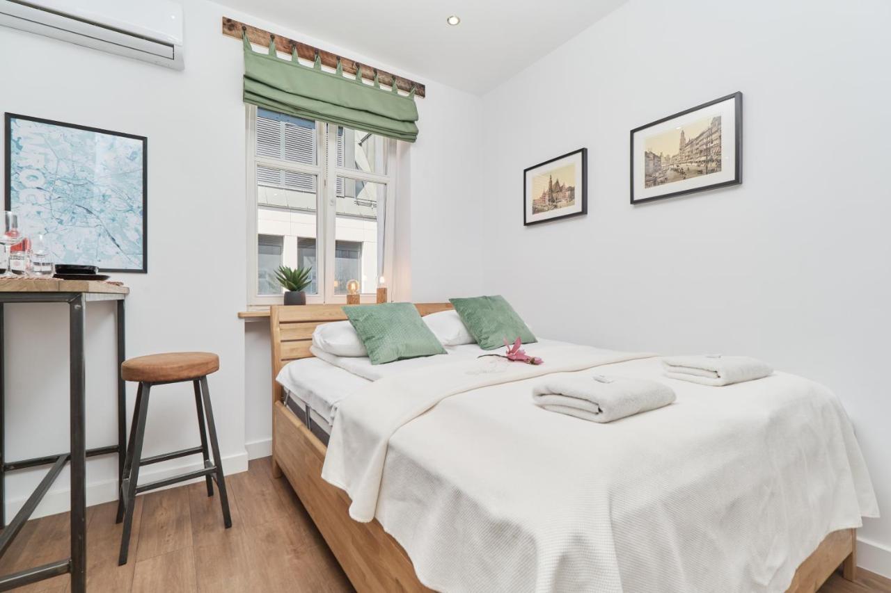 City Center Studio Wroclaw By Noclegi Renters Extérieur photo