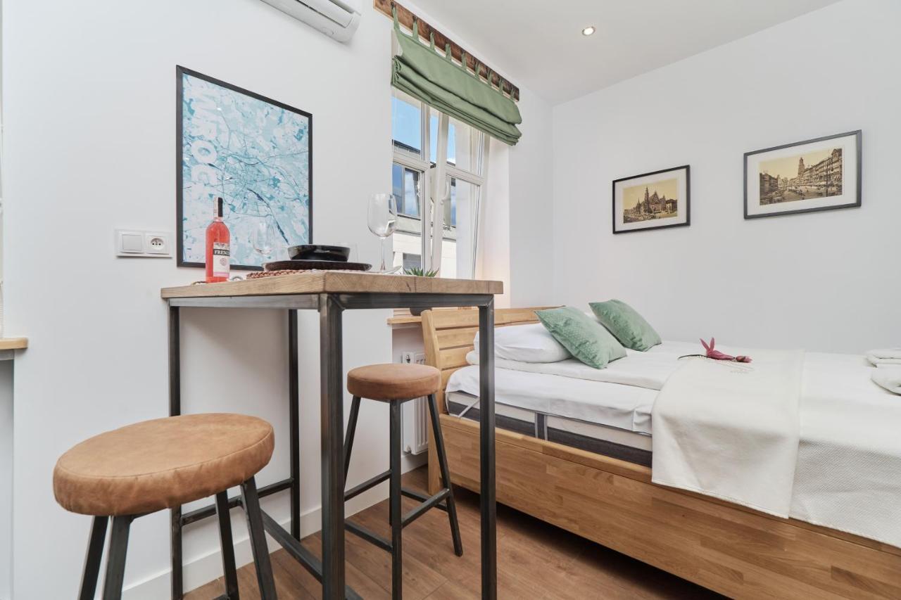 City Center Studio Wroclaw By Noclegi Renters Extérieur photo